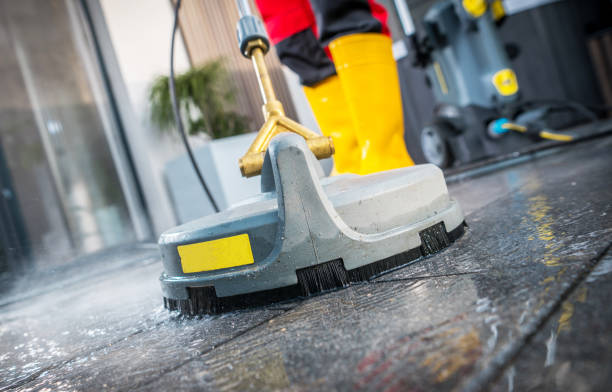 Best Deck Pressure Washing  in Claymont, DE