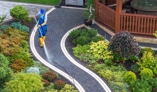 Best Pressure Washing Siding  in Claymont, DE